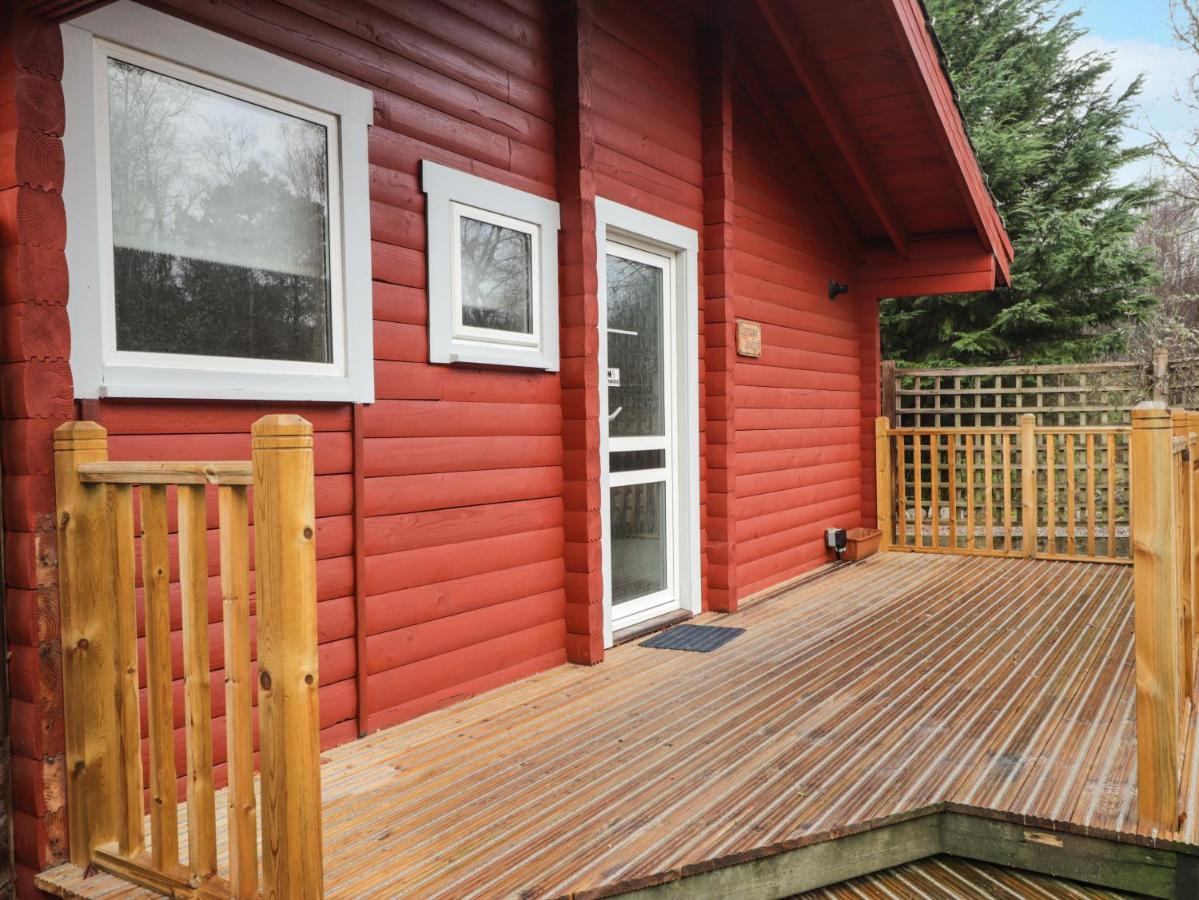 Spruce Lodge Strathpeffer Buitenkant foto
