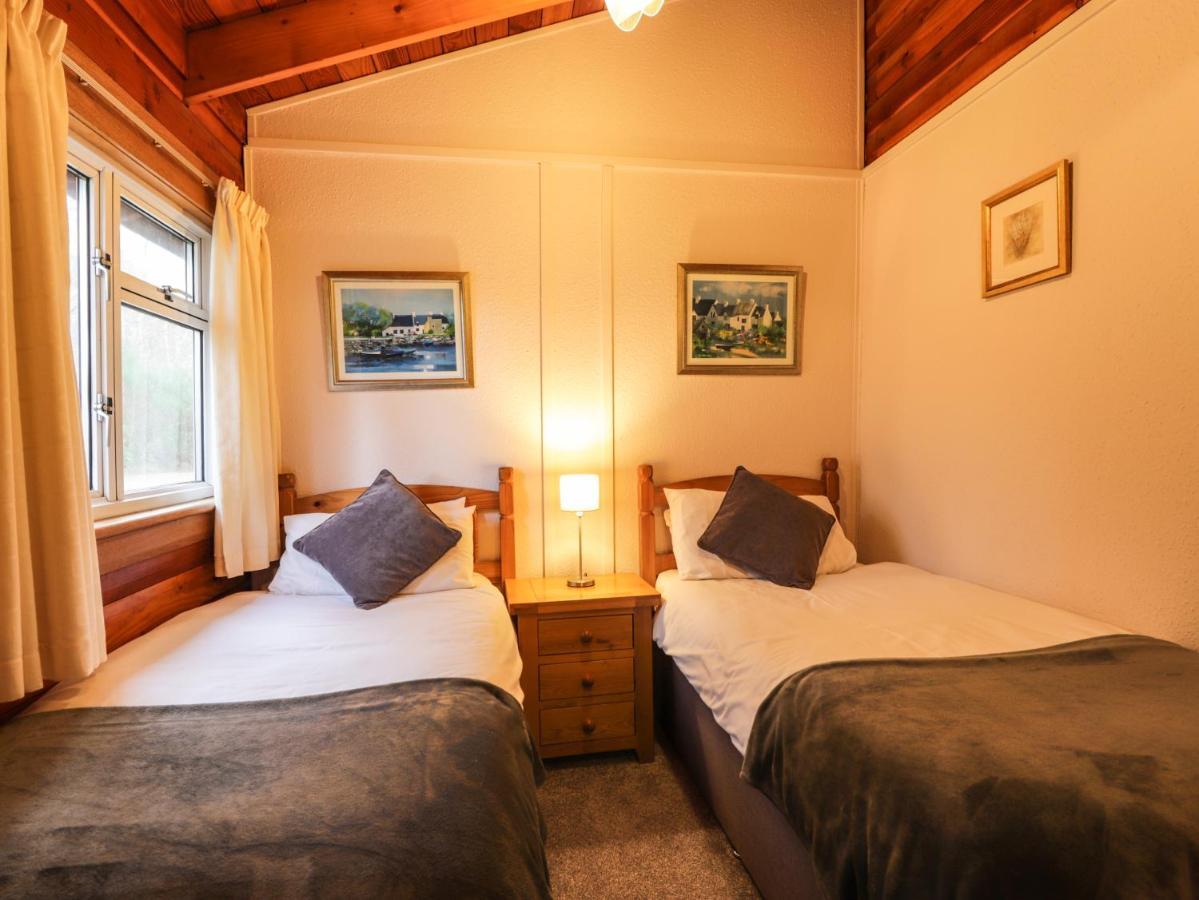 Spruce Lodge Strathpeffer Buitenkant foto