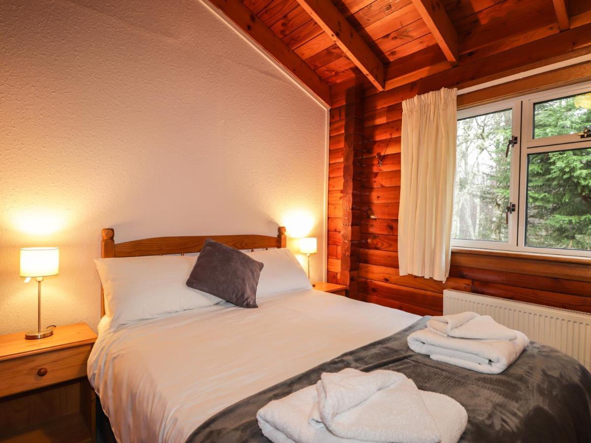 Spruce Lodge Strathpeffer Buitenkant foto