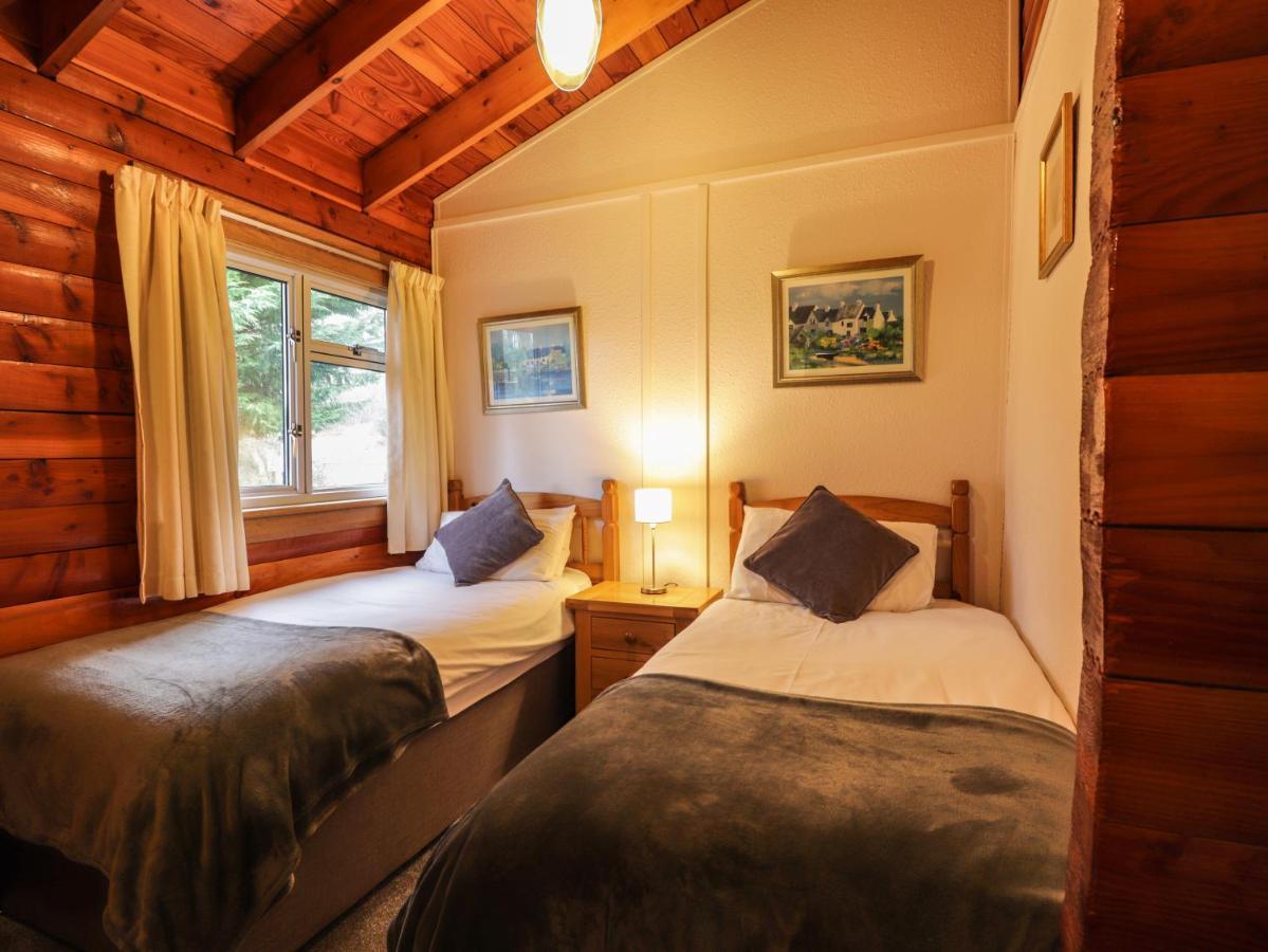 Spruce Lodge Strathpeffer Buitenkant foto